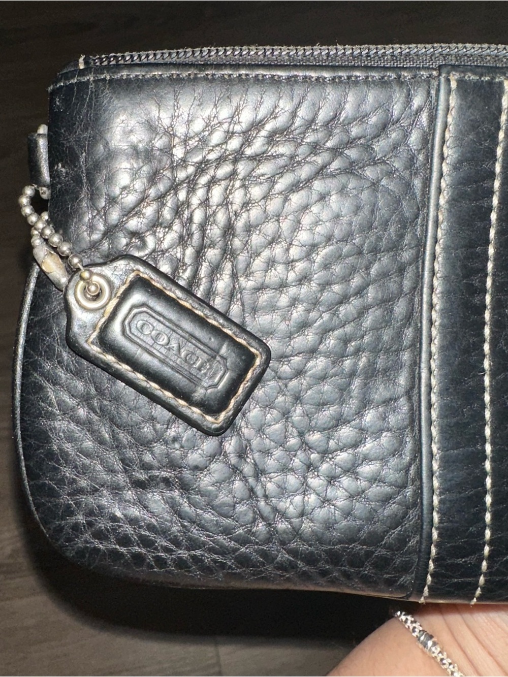Black Pebbled Leather Zip Card Holder - Picture 6 of 7